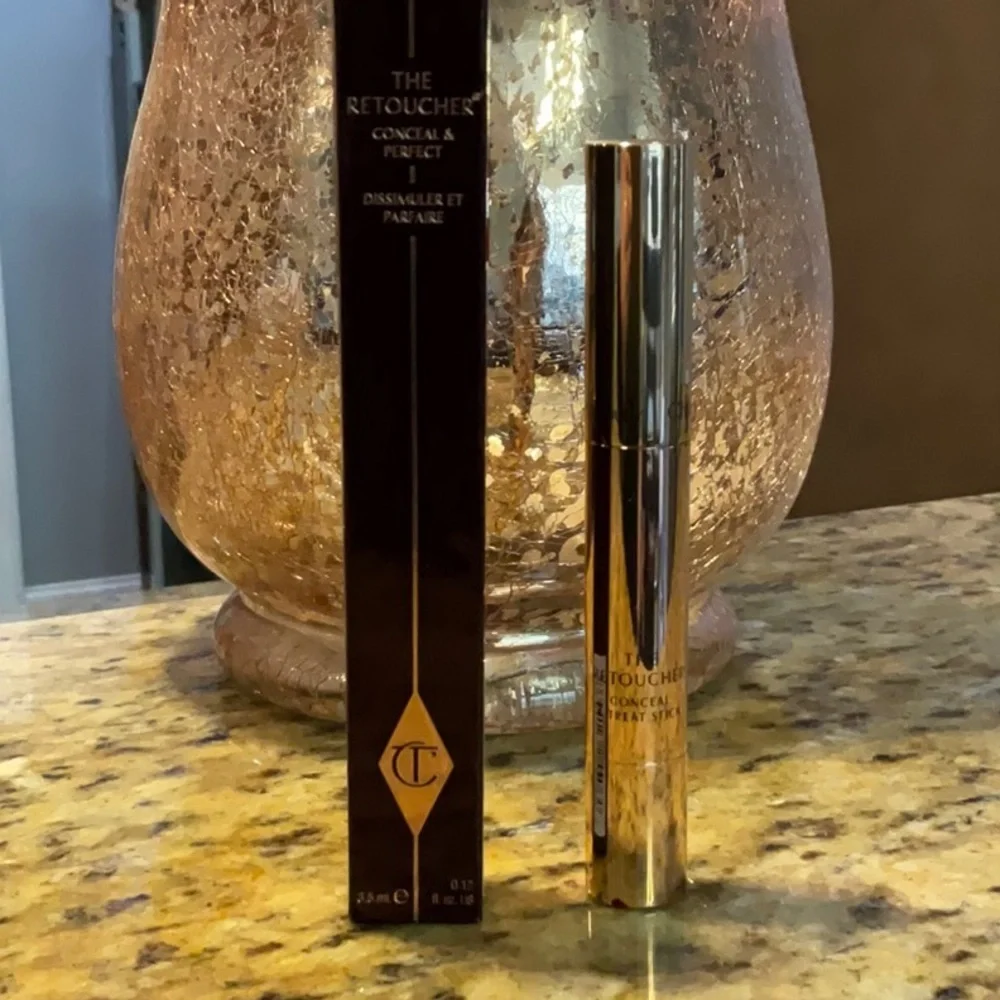 CHARLOTTE Tilbury The Retoucher 5 Medium - Picture 1 of 5